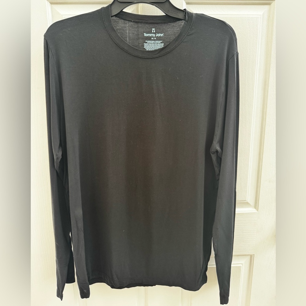 Tommy John Men's Crewneck Long Sleeve Black Tee